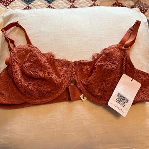 Lively lace cup bra